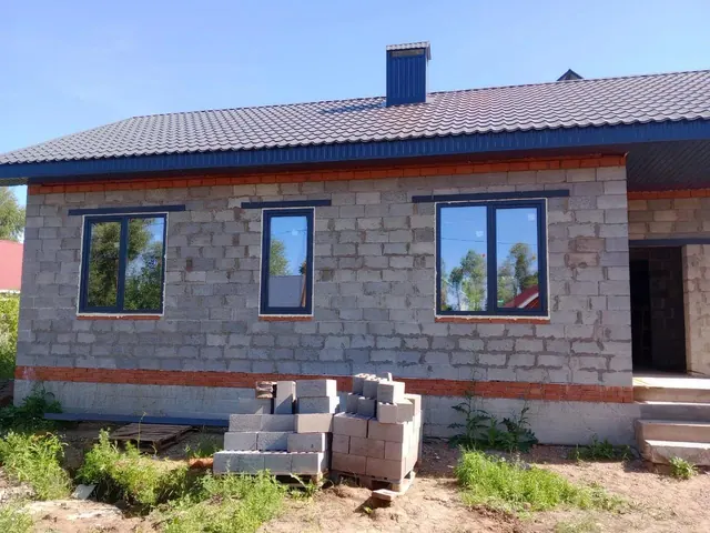 Большие оконные проёмы частного дома